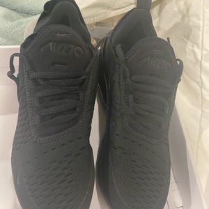 NIKE AIR MAX womens Size 7